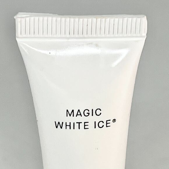 Arcona Magic White Ice Hydrate Face Moisturizer Oil-Free Travel .338 oz 10ml New - Picture 3 of 5